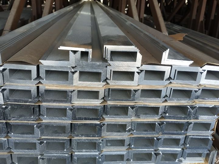 УголкиАлюминиевые